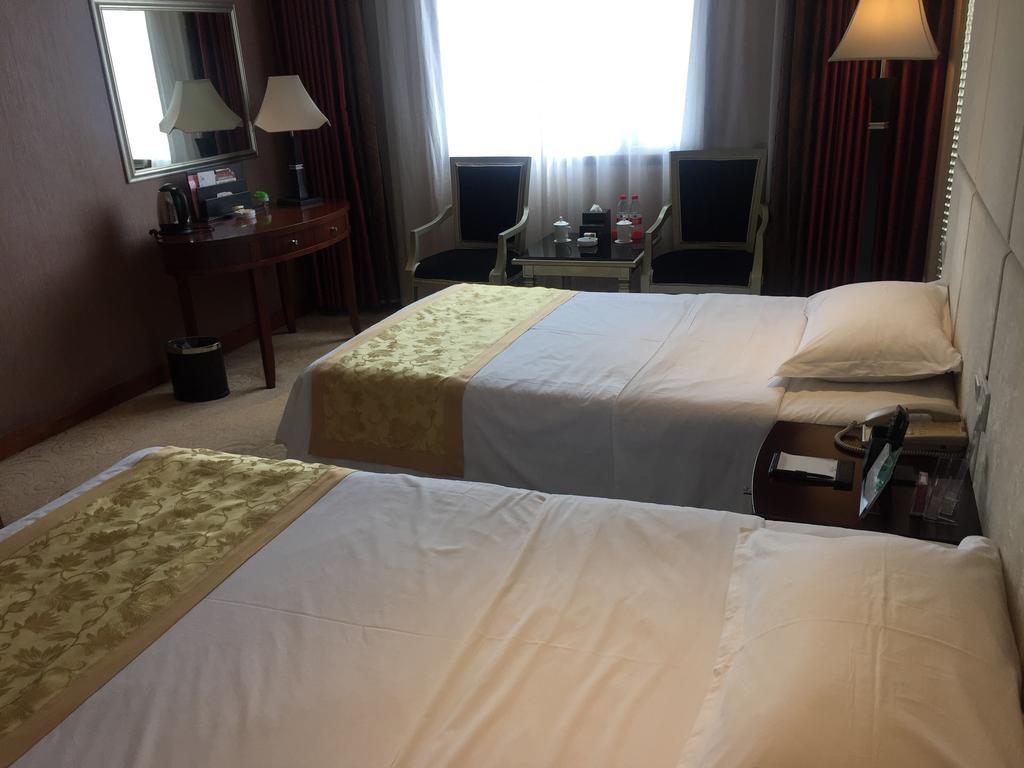 Yunheng Hotel Neijiang 외부 사진